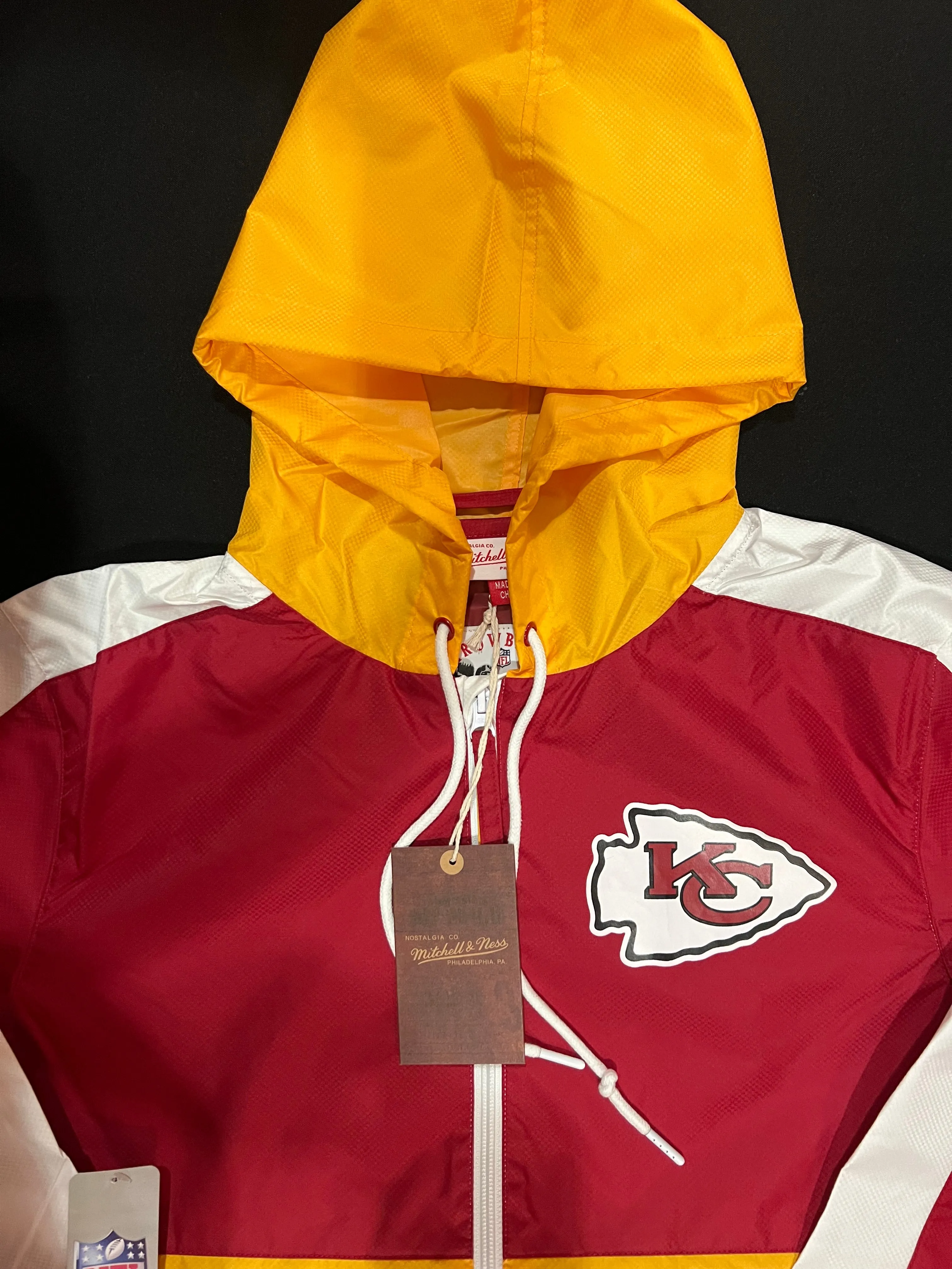 Kansas City Chiefs NFL Mitchell & Ness Throwback Gameday Lightweight Zip-Up Hooded Windbreaker