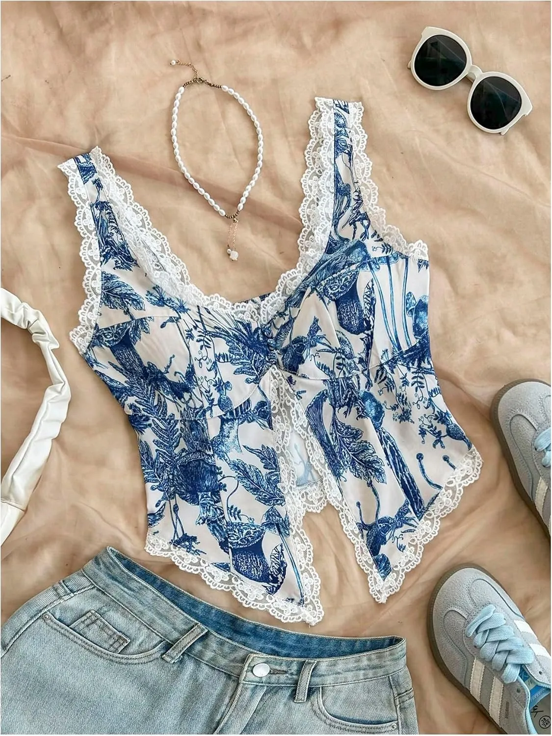 MakeMeChic Women's Floral Print Lace Trim Tank Top Sleeveless Split Hem Summer Crop Top