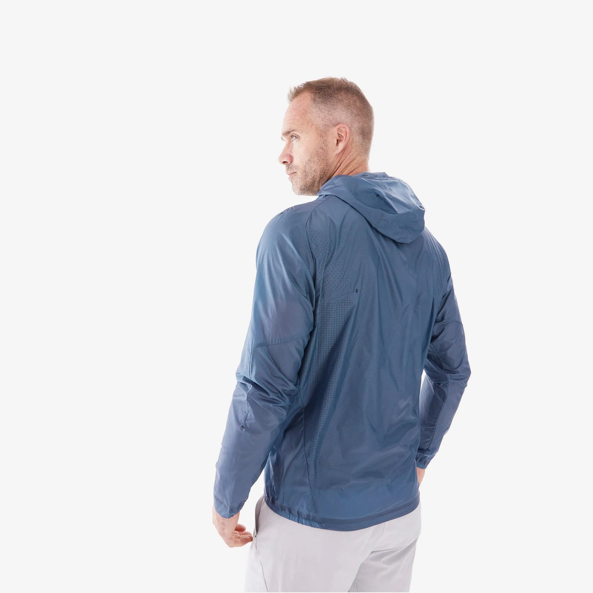 Quechua Men's MH900 Lightweight Windproof Jacket
