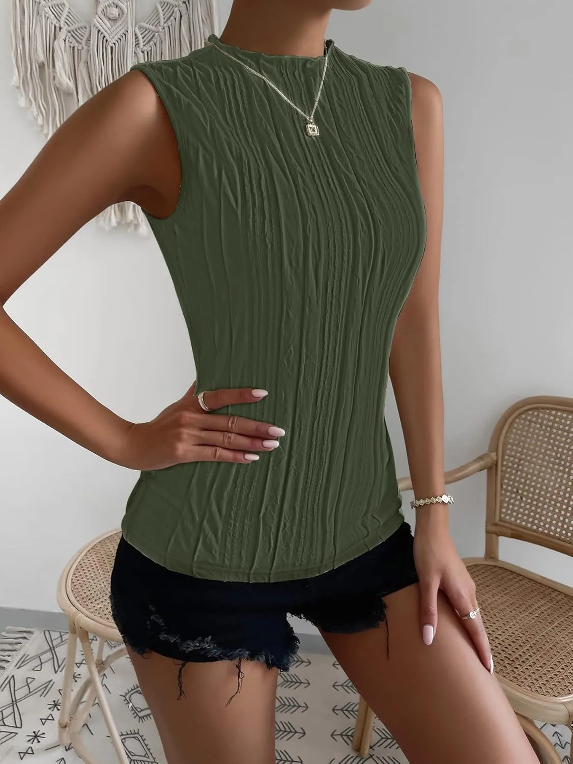 Verdusa Women's Sleeveless Mock Neck Textured Tank Top